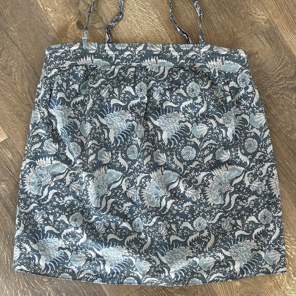 VINCE Floral Top - Picture 2 of 3